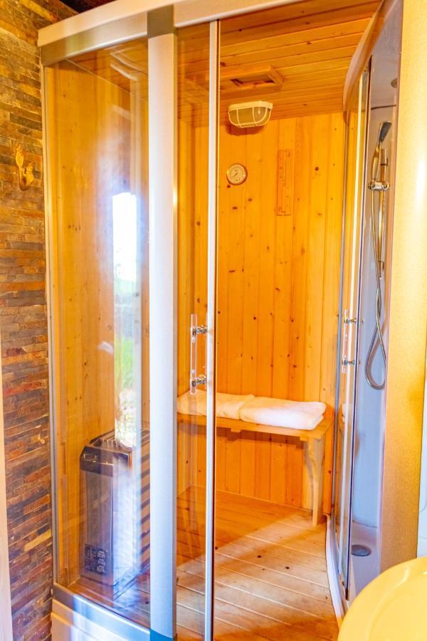 Appartement Vesuvio Garden E Spa, Host